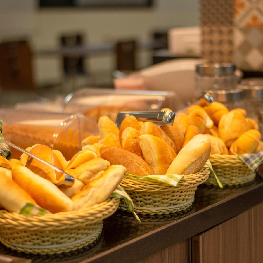 Golden Plaza Hotel Порту-Велью Экстерьер фото
