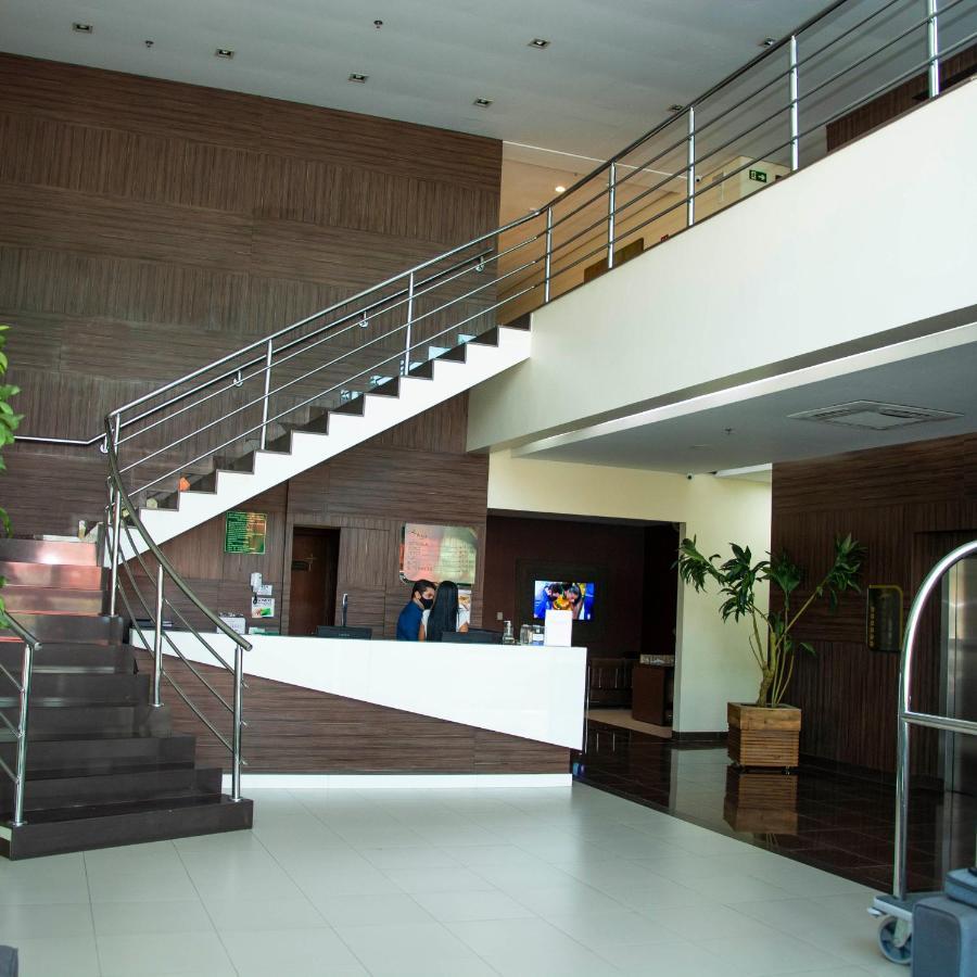 Golden Plaza Hotel Порту-Велью Экстерьер фото
