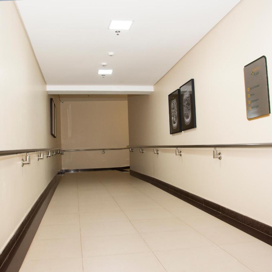 Golden Plaza Hotel Порту-Велью Экстерьер фото
